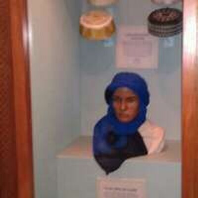 Profile Picture of Iris Chicas (@IrisChic) on Twitter