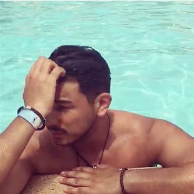 Profile Picture of Stuart (@DiegoAyala12) on Twitter