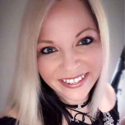 Profile Picture of Christina Thompson (@XtinaMarie80) on Twitter