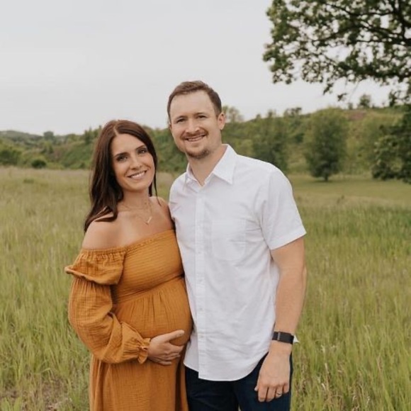 Profile Picture of Kaylee Dittberner (@somme280) on Poshmark