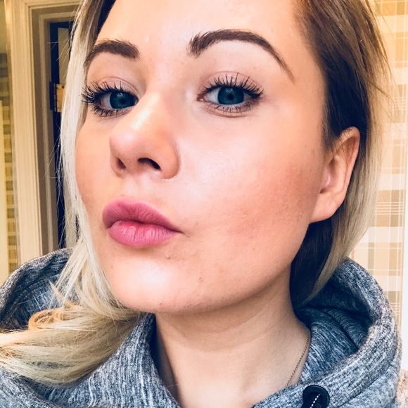 Angelina Deshuk - Poshmark Profile Picture of Angelina Deshuk (@angelina965) on Poshmark