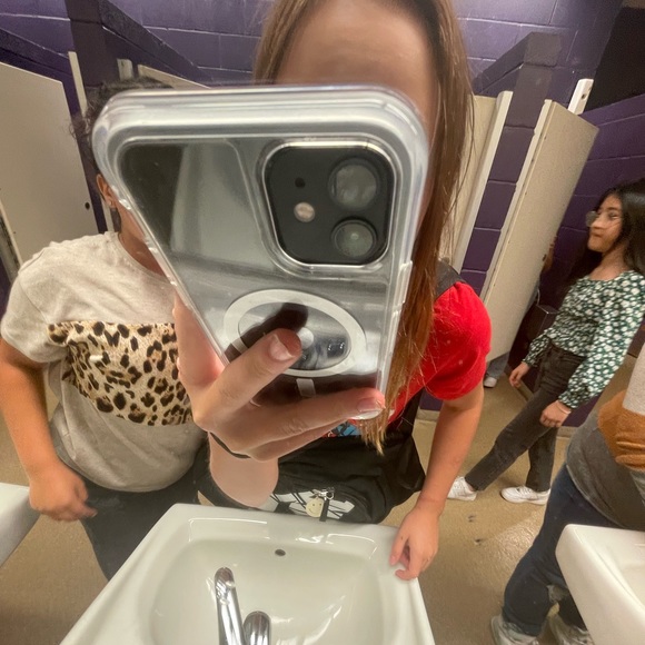 Profile Picture of Jozi Tidyman (@jozitidyman) on Poshmark