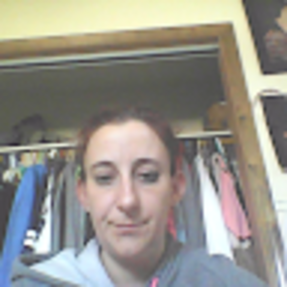 Profile Picture of Victoria Mcleod (@victoriamcle684) on Poshmark