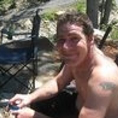 Profile Picture of Richard Breton (@ricodaya) on Twitter