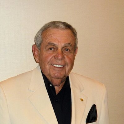 Daniel Mars Margolis - Twitter Profile Picture of Daniel Mars Margolis (@brookhat) on Twitter