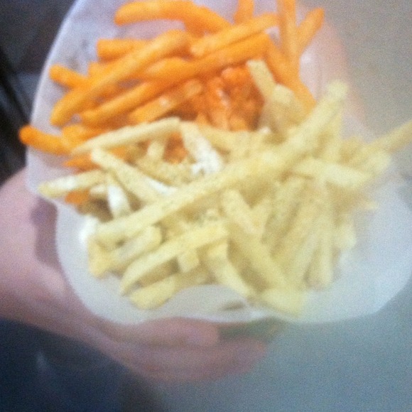 Profile Picture of Joe Luster (@joeluster) on Poshmark