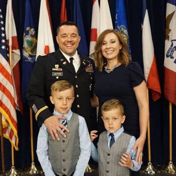 Profile Picture of Jessica Hafford (@jnthombles) on Poshmark