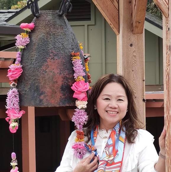 Profile Picture of Sopida Sorroche (@sorroche777) on Poshmark