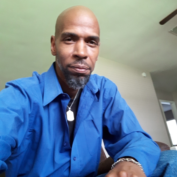 Profile Picture of Larry Minor jr (@mrmagicman0804) on Poshmark