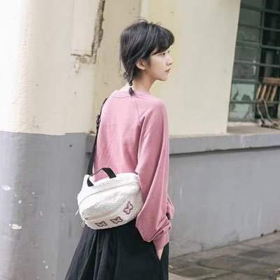 Profile Picture of Hsiao Hung (@dEdFRnfmg2kiLbw) on Twitter