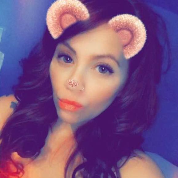 Amy Lagermann - Poshmark Profile Picture of Amy Lagermann (@amylags0618) on Poshmark