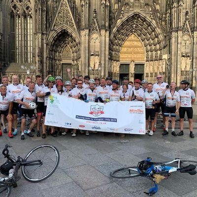 Profile Picture of Mark Dolby (@PlayupPompey1) on Twitter