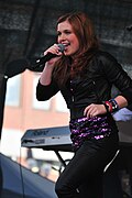 Profile Picture of Amy Deasismont discographyon Wikipedia