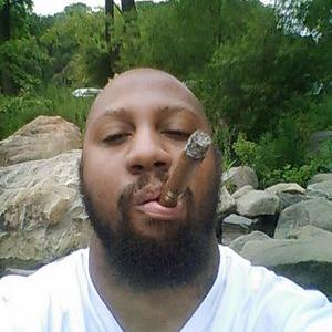 Profile Picture of Terrell Summers (@rellzoe) on Twitter