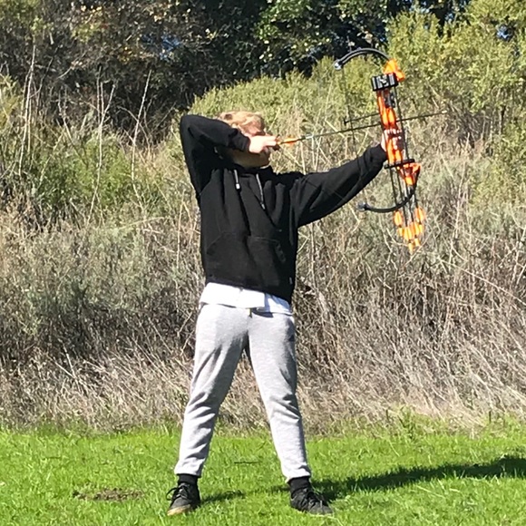 Bradley Tavish - Poshmark Profile Picture of Bradley Tavish (@blancoboy) on Poshmark