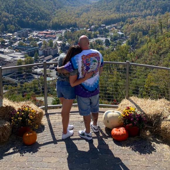 Robert Rhodes - Poshmark Profile Picture of Robert Rhodes (@robertrhodes571) on Poshmark