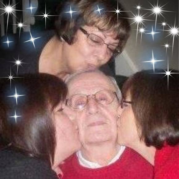 Nancy Dota pollock - Poshmark Profile Picture of Nancy Dota pollock (@ntpollock) on Poshmark