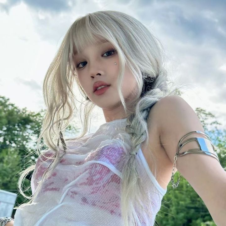 Profile Picture of Lisa.TV (@ygcwbrhfyq0fl6) on Tiktok