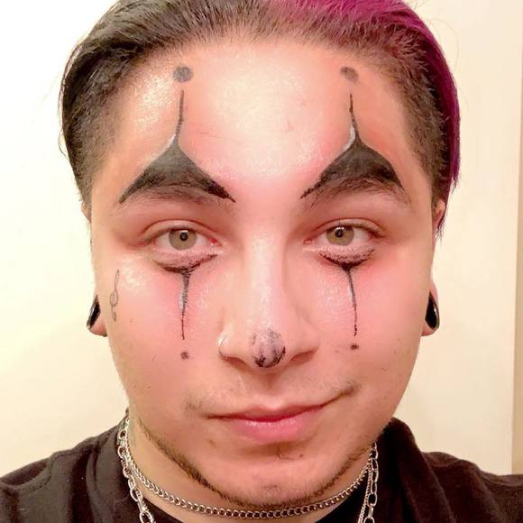 Profile Picture of Eric Perez (@ericperez777) on Poshmark