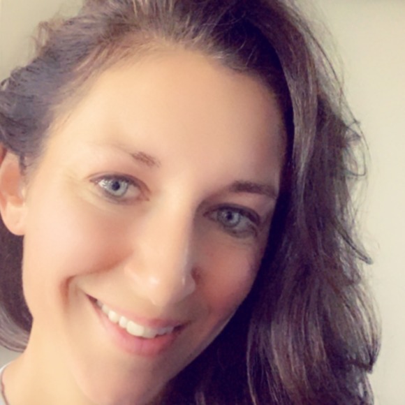 Profile Picture of Chantelle Bokenfohr (@goldi44) on Poshmark