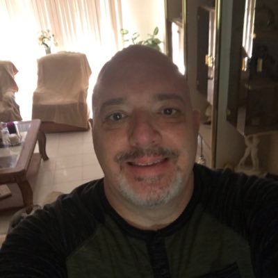 Profile Picture of Nicholas Izzo (@nei7088) on Twitter