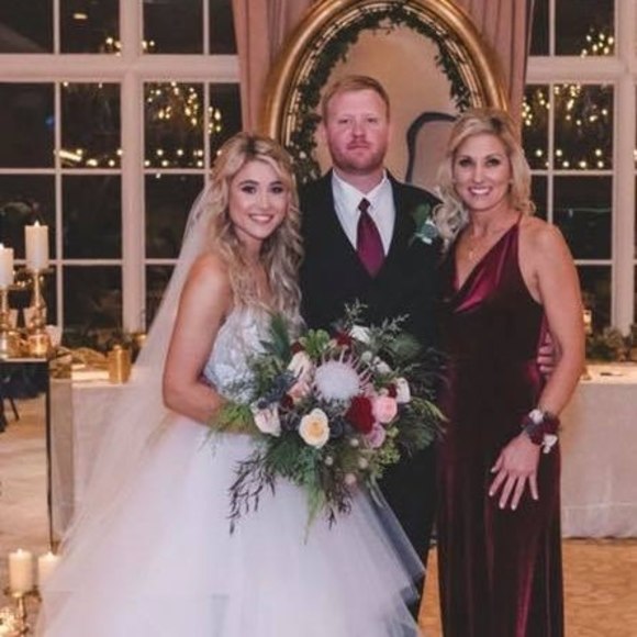 Profile Picture of Jennifer Morbitzer (@jenni5445) on Poshmark