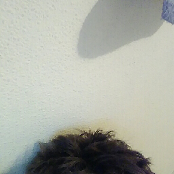 Profile Picture of James Carlson (@tumjamietum) on Poshmark