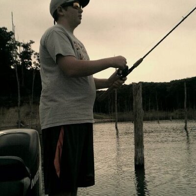 Profile Picture of Andrew Von Holten (@bassinil) on Twitter