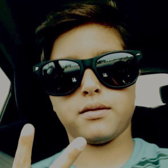 Profile Picture of Sebastian Gorrin (@sebas_gorrin) on Poshmark
