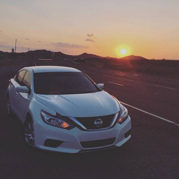 Profile Picture of Kevin Eli (@kevinater23) on Poshmark