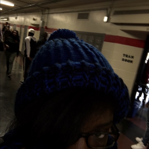 Profile Picture of Athena Bolden (@pouivuy) on Poshmark