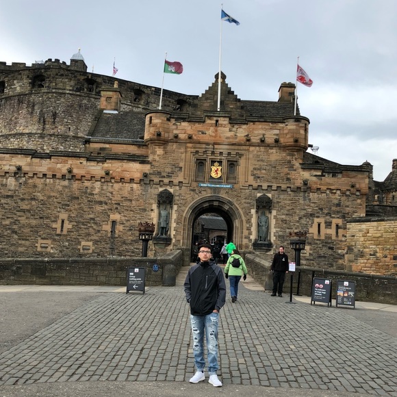 Profile Picture of Jimmy Villegas (@jimmyv2001) on Poshmark