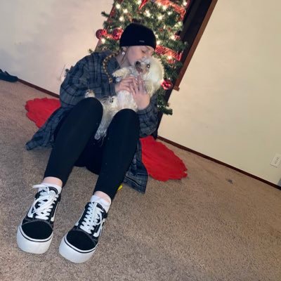 Profile Picture of Elissa McGee (@elissa_mcgee16) on Twitter