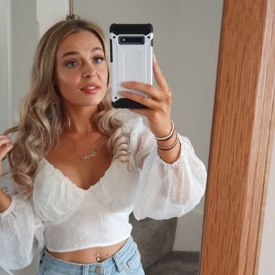 Profile Picture of Megan Jinks (@MeganJinks1) on Twitter