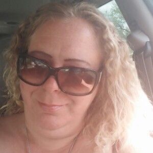 Profile Picture of Laura Fogle (@laurafogle) on Tiktok