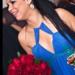 Profile Picture of Adriana Santiago (@adrianasantyago) on Twitter