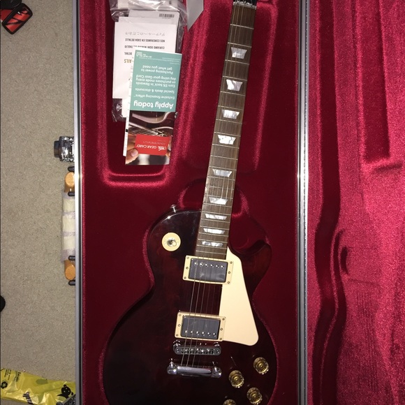 Profile Picture of Marco Plutko (@marcoplutko) on Poshmark