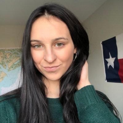 Profile Picture of Laura Cox (@Lauraacoxx2) on Twitter