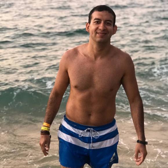 Profile Picture of Derlis Zarza (@derlis_010) on Poshmark