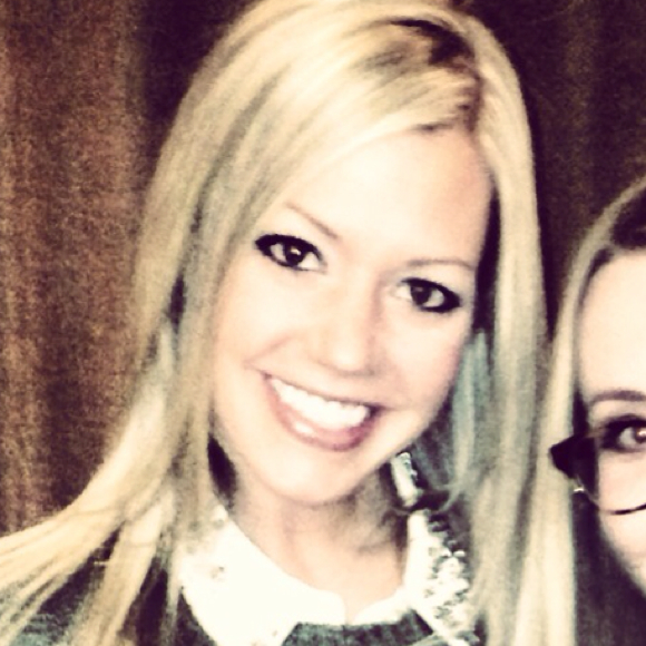 Profile Picture of Kristen Svrcek (@ksvrcek) on Poshmark