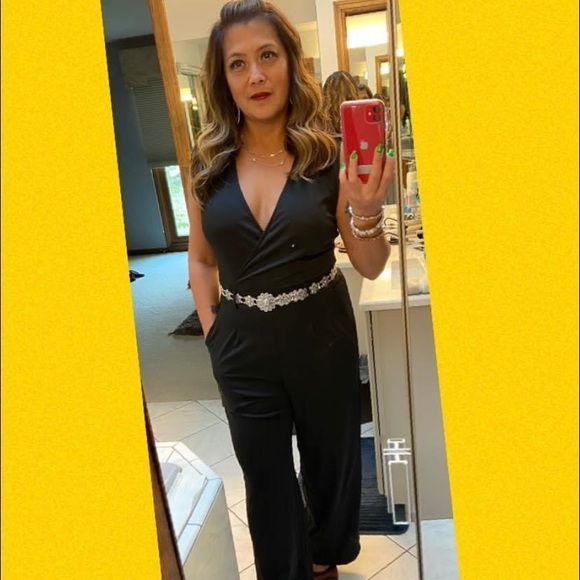 Profile Picture of Chelle Schleser (@cshleser) on Poshmark