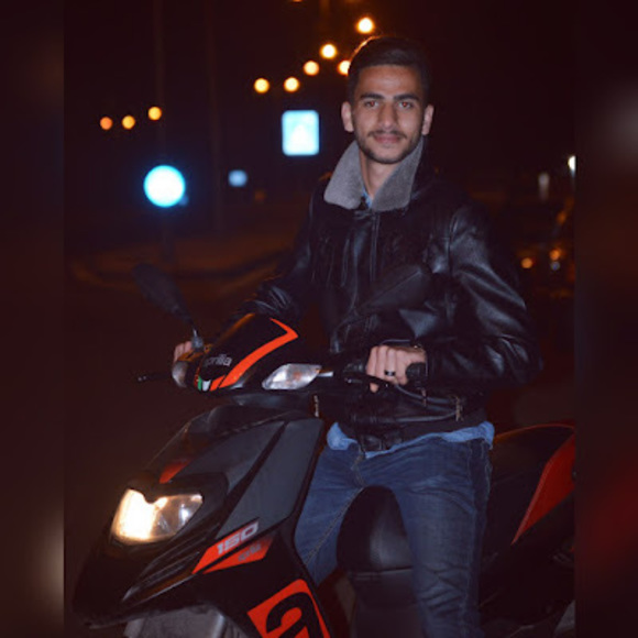 Profile Picture of Mohamad Khalil (@mohamadkhali508) on Poshmark