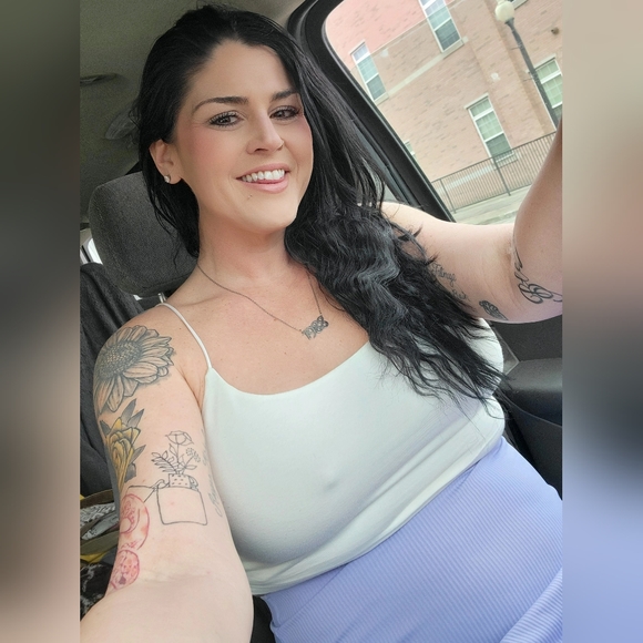 Profile Picture of Trisha Pugh (@trishapugh6587) on Poshmark