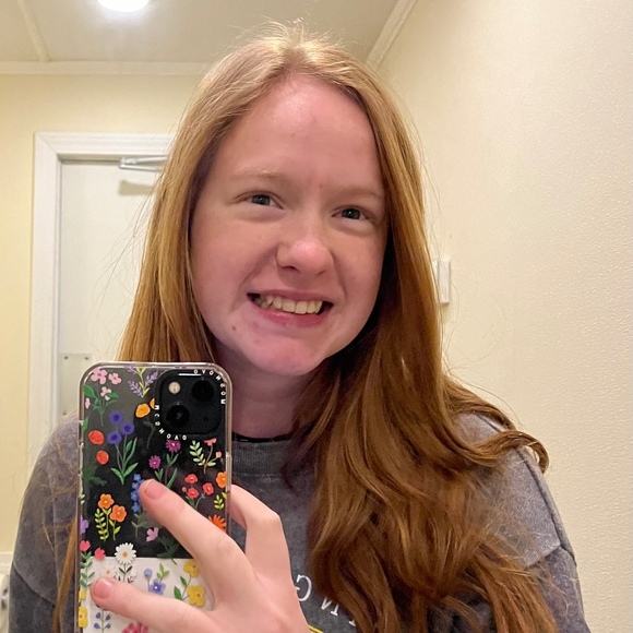 Profile Picture of Savannah Babb (@sbabb09) on Poshmark