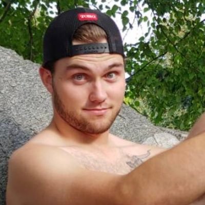 Profile Picture of Walker Olson (@mtn_lion2015) on Twitter