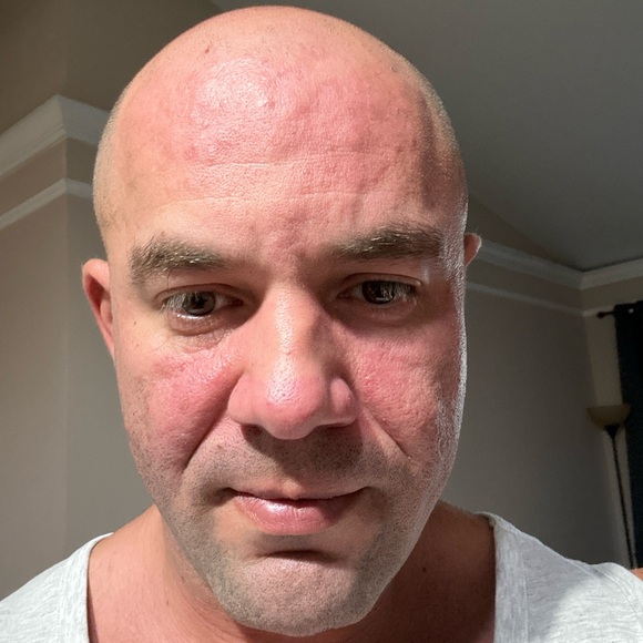 Profile Picture of Adriano Bardassen (@abardassen) on Poshmark