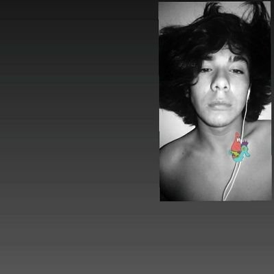 Profile Picture of Damian Mckenzie (@danielcaceres16) on Twitter