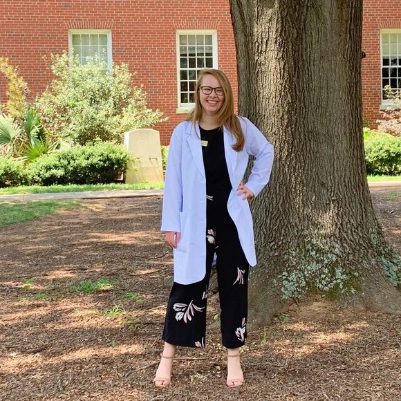 Kenly Ferment - Poshmark Profile Picture of Kenly Ferment (@kenlyf) on Poshmark