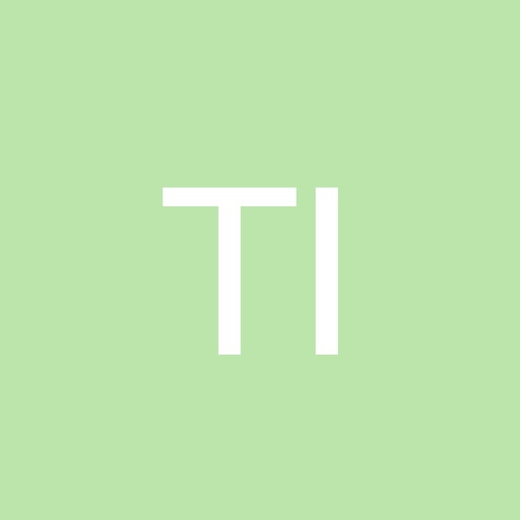 Theresa Intelmann - Poshmark Profile Picture of Theresa Intelmann (@tintelmann) on Poshmark