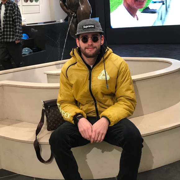 Profile Picture of Nate Hill (@natehilly) on Poshmark